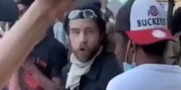 ABD’de olayların boyutunu değiştirecek iddia! CIA’nın taktiğine benzer görüntüler