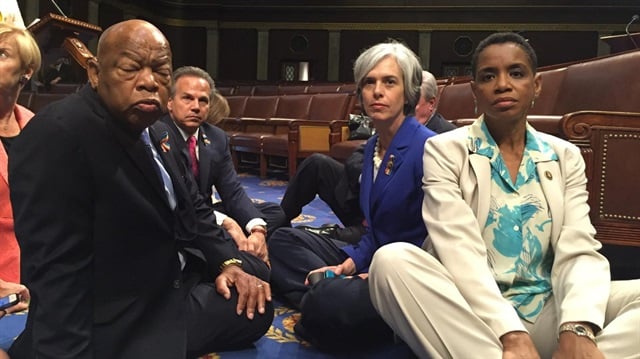 ABD'de oturma eylemi