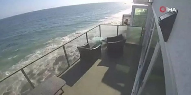 ABD’de parti yapılan evde balkon çöktü: Yaralılar var