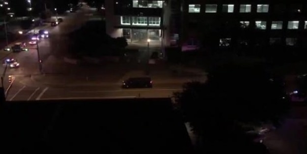 ABD Polis merkezine bombalı ve silahlı saldırı!