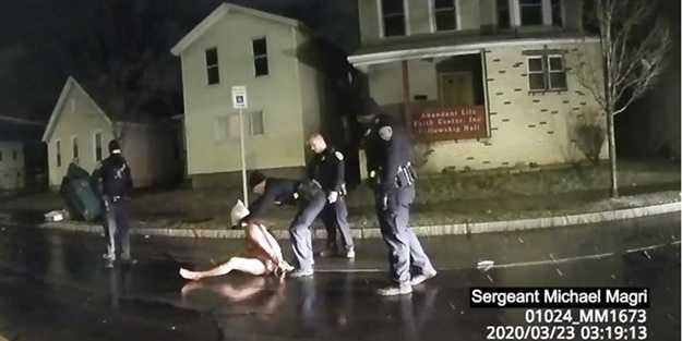 ABD'de polis vahşeti! Siyahi adamı boğarak öldürdüler