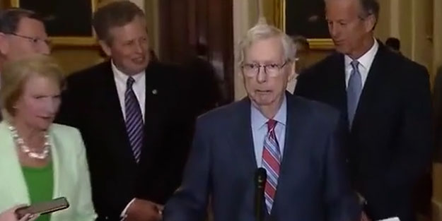 ABD'de Senato lideri kürsüde resmen dondu