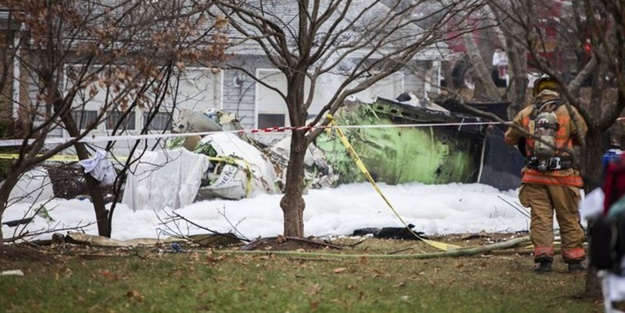 ABD'de uçak düştü! Ölüler var