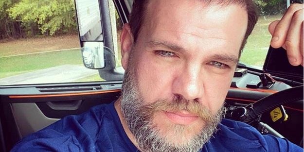 ABD'de yaşayan Tolga Karel: Bana 'kısa mesafe bir yük var' dediler, 12 ceset taşıdım