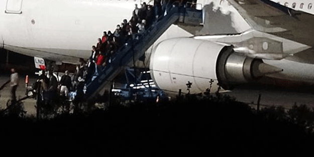 ABD'deki 295 Türk yurda dönmek üzere Chicago'dan çıktı