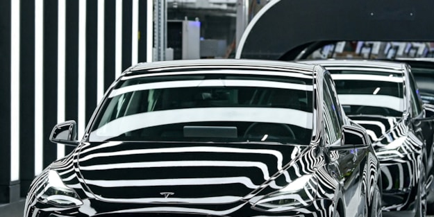 ABD'den açıklama: Tesla 125 bin aracı geri çağırıyor: Araç piyasasını altüst edecek!