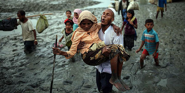 ABD'den Arakanlı Müslümanlara yardım