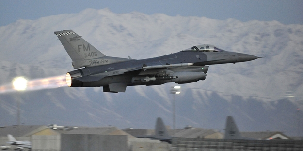 ABD'den Çin'i çıldırtacak hamle: Resmen imzalandı