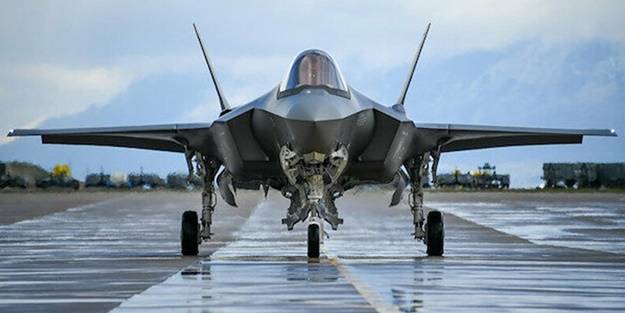 ABD'den dikkat çeken askeri hamle! Apache ve F-35'ler yola çıktı