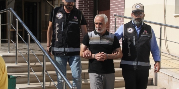 Gelen paraları Türkiye'de dağıtan hain yakalandı
