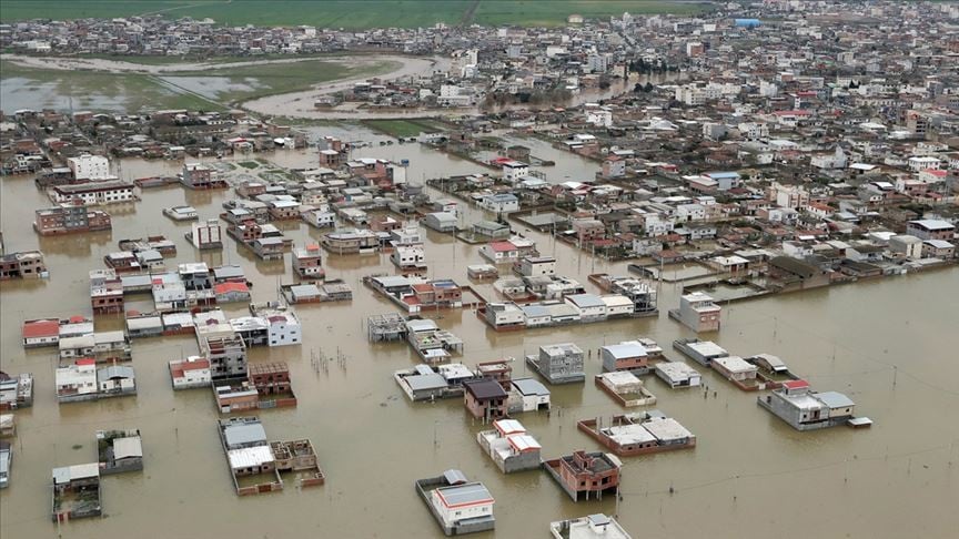 ABD'den İran'a sel yardımına engel