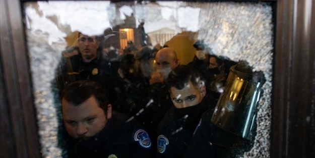 ABD'den kan donduran görüntüler! Dünyanın gözü orada