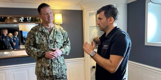 ABD'den Selçuk Bayraktar'a görülmemiş davet! ABD'li komutanlar, askerler ve büyükelçi hepsi hazır kıta bulundu