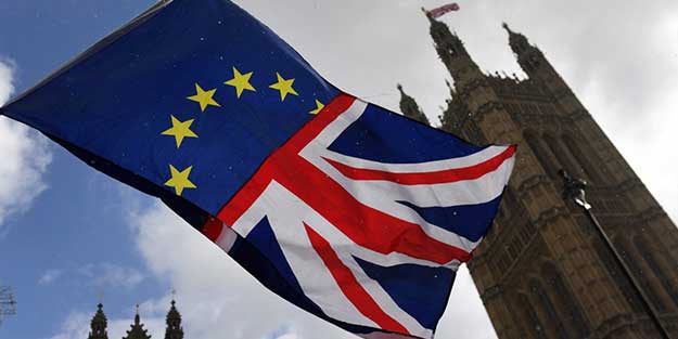 AB'de tarihi anlaşma! Brexit onaylandı