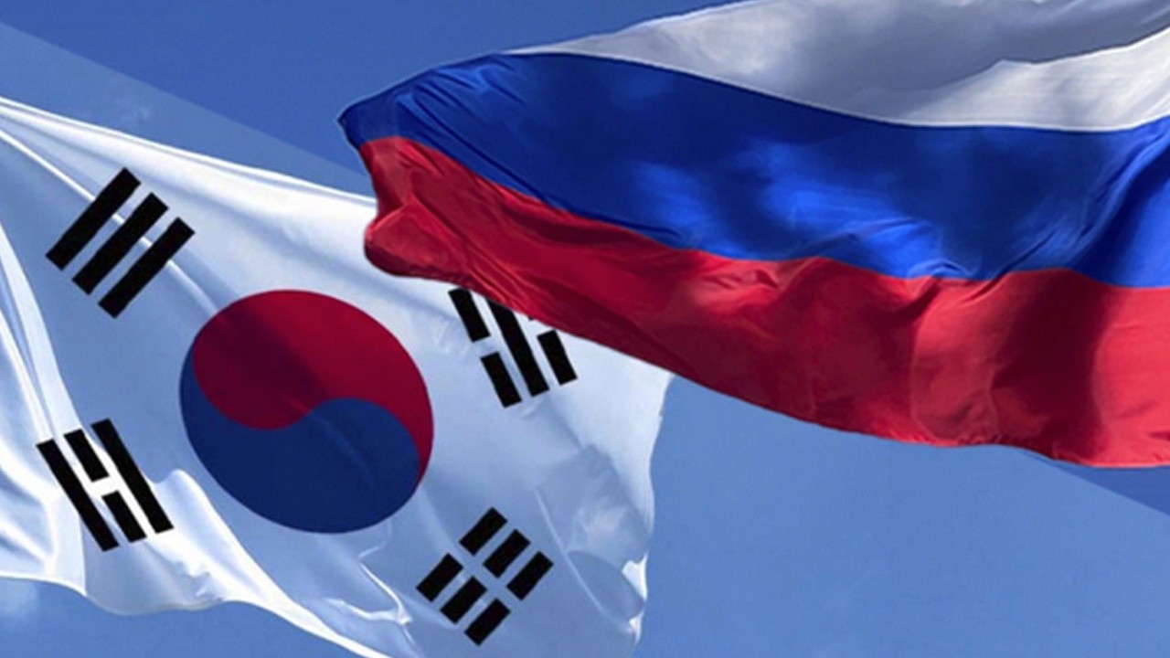 AB'den Rusya'ya yeni yaptırım haberleri gelirken Güney Kore, yaptırımları kaldırdı