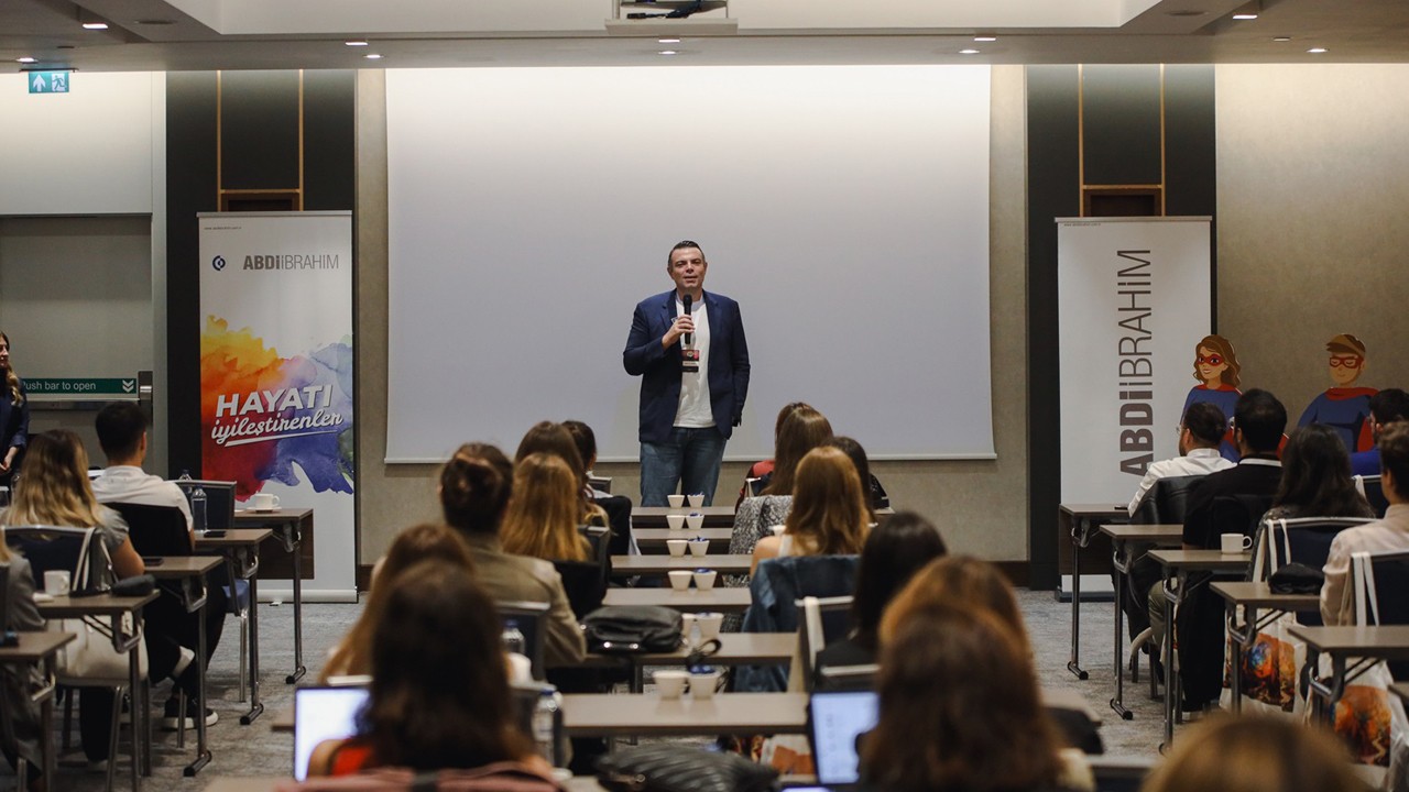 Abdi İbrahim’den gençlere ‘İlaç Gibi Gelecek’ staj programı