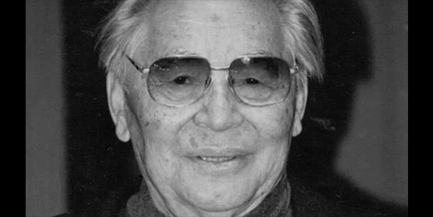 Abdicemil Nurpeyisov vefat etti