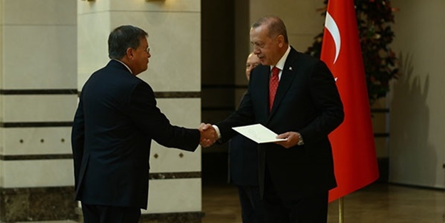 ABD'li elçiden Başkan Erdoğan'a güven mektubu