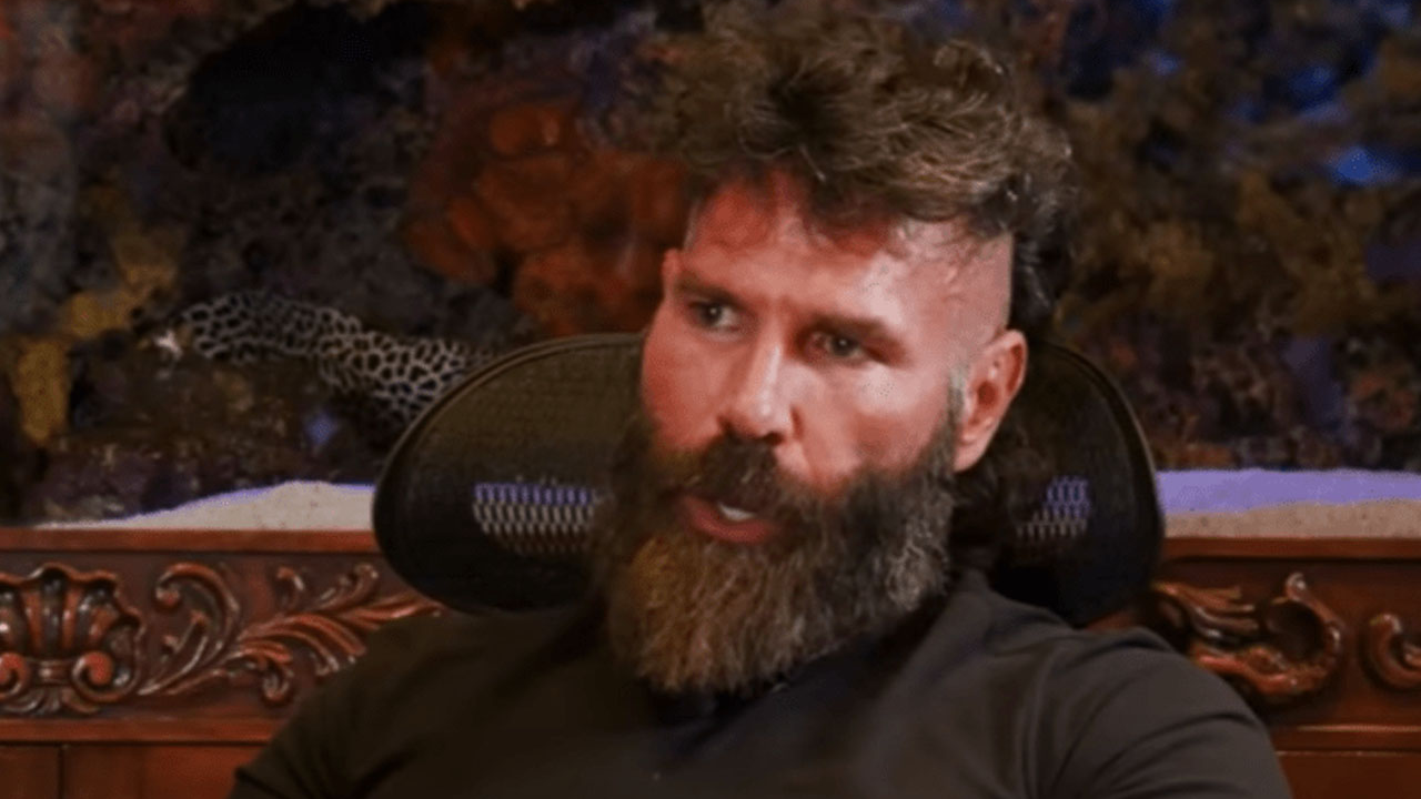 ABD'li Ermeni fenomen Siyonistlere ateş püskürdü