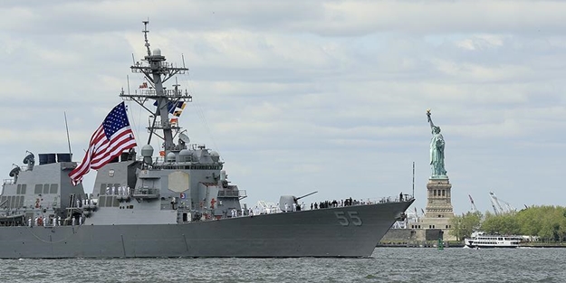 ABD'li komutana casusluk yargılaması