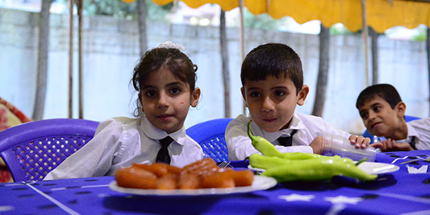 ABD'li Müslümanlar Suriyeli yetimleri unutmadı