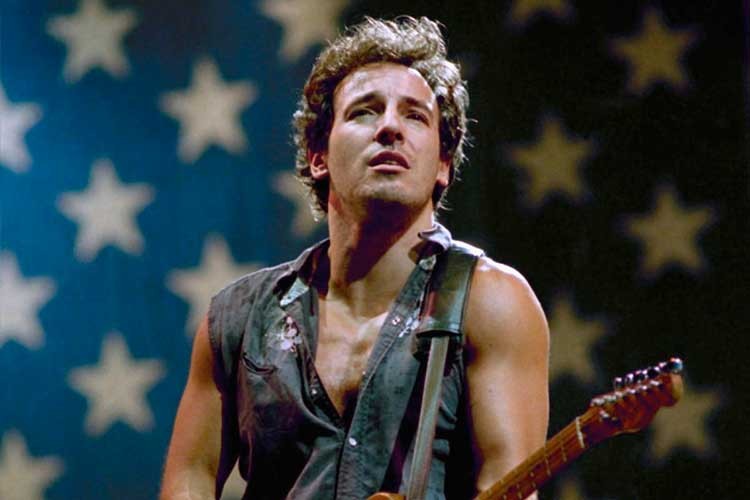 ABD'li şarkıcıdan İspanya’ya Trump çağrısı: Beceriksiz ve hain!