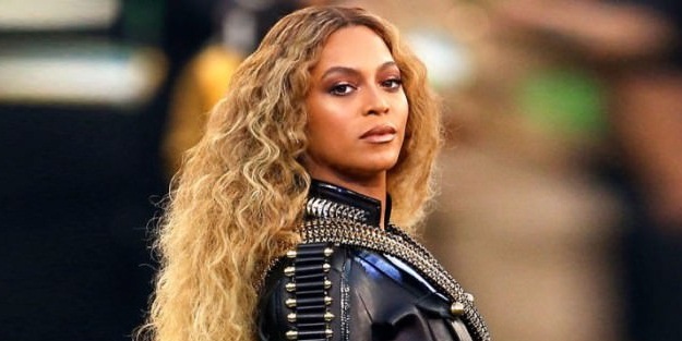 ABD'li şarkıcının çağrısı ülkeyi karıştırdı