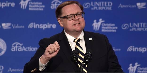 ABD'li sunucudan skandal sözler: Ölen her asker için...