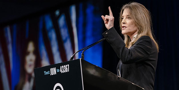 ABD'li yazar başkanlığa adaylığını açıkladı