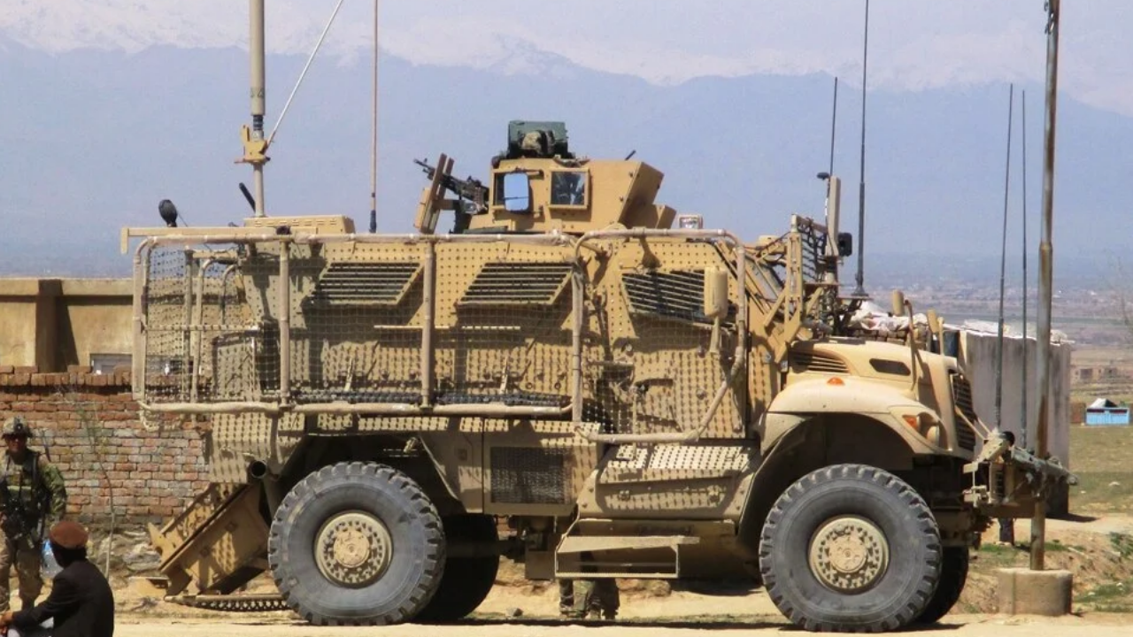 ABD’nin askeri aracı Rusların eline geçti!