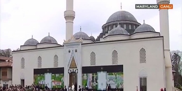 Erdoğan ABD'nin en büyük camisini açtı