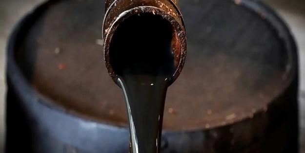 ABD'nin ham petrol stokları azaldı