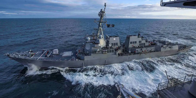 ABD'nin karizması çiziliyor! Destroyeri vuruldu