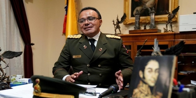 ABD'nin oyununa gelen Venezuela ataşesi karar değiştirdi!