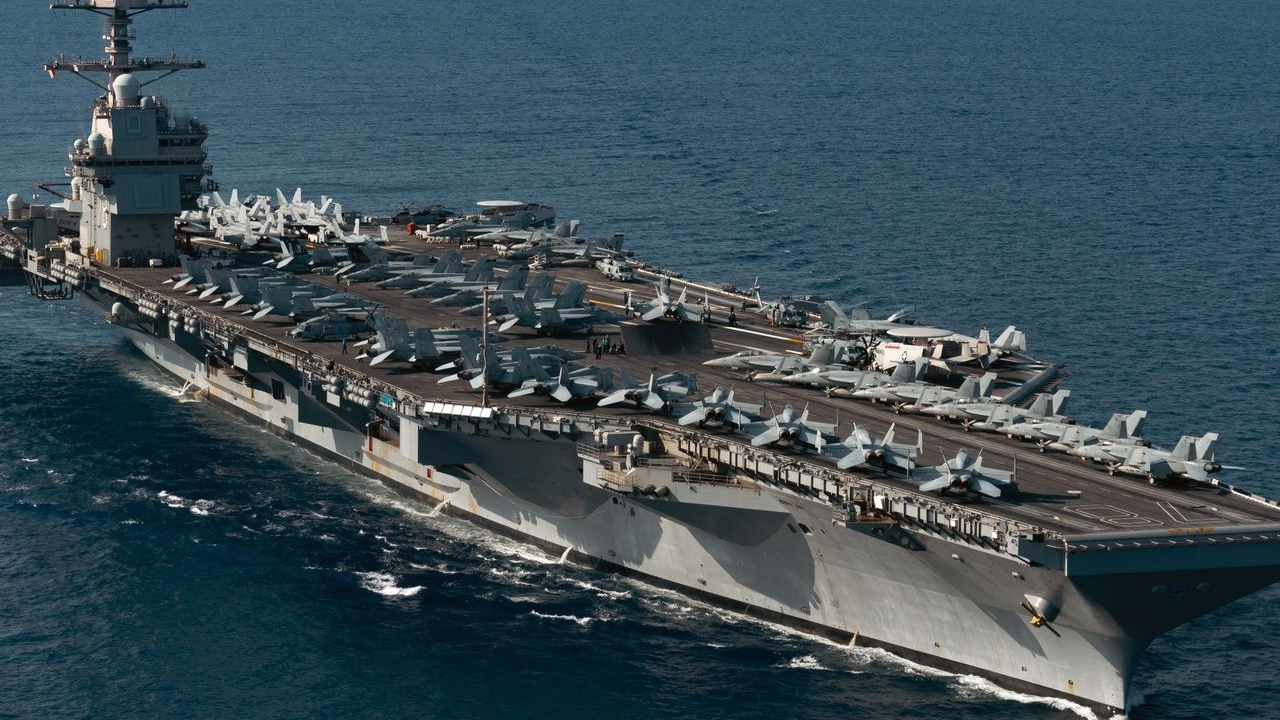 ABD'nin savaş canavarı alevlere teslim oldu!