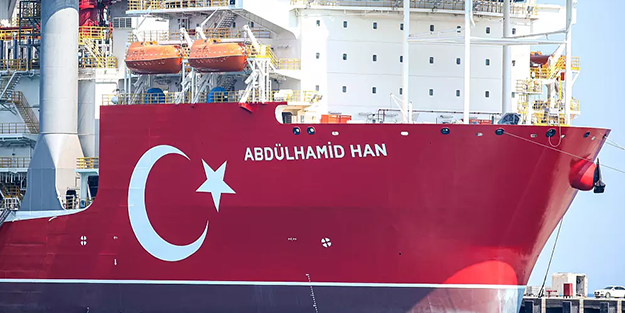 Abdülhamit Han gemisi Sözcü yazarını çıldırttı!