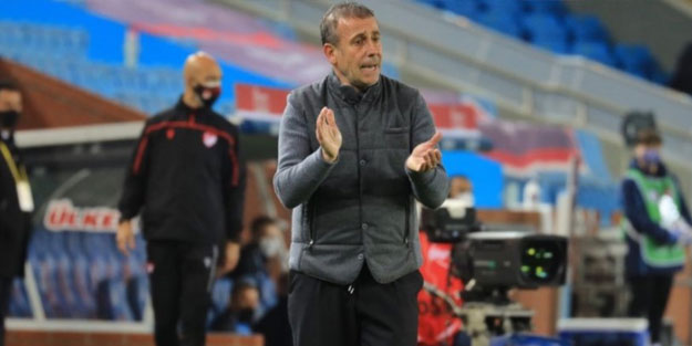 Abdullah Avcı rakip kaleciyi tebrik etti