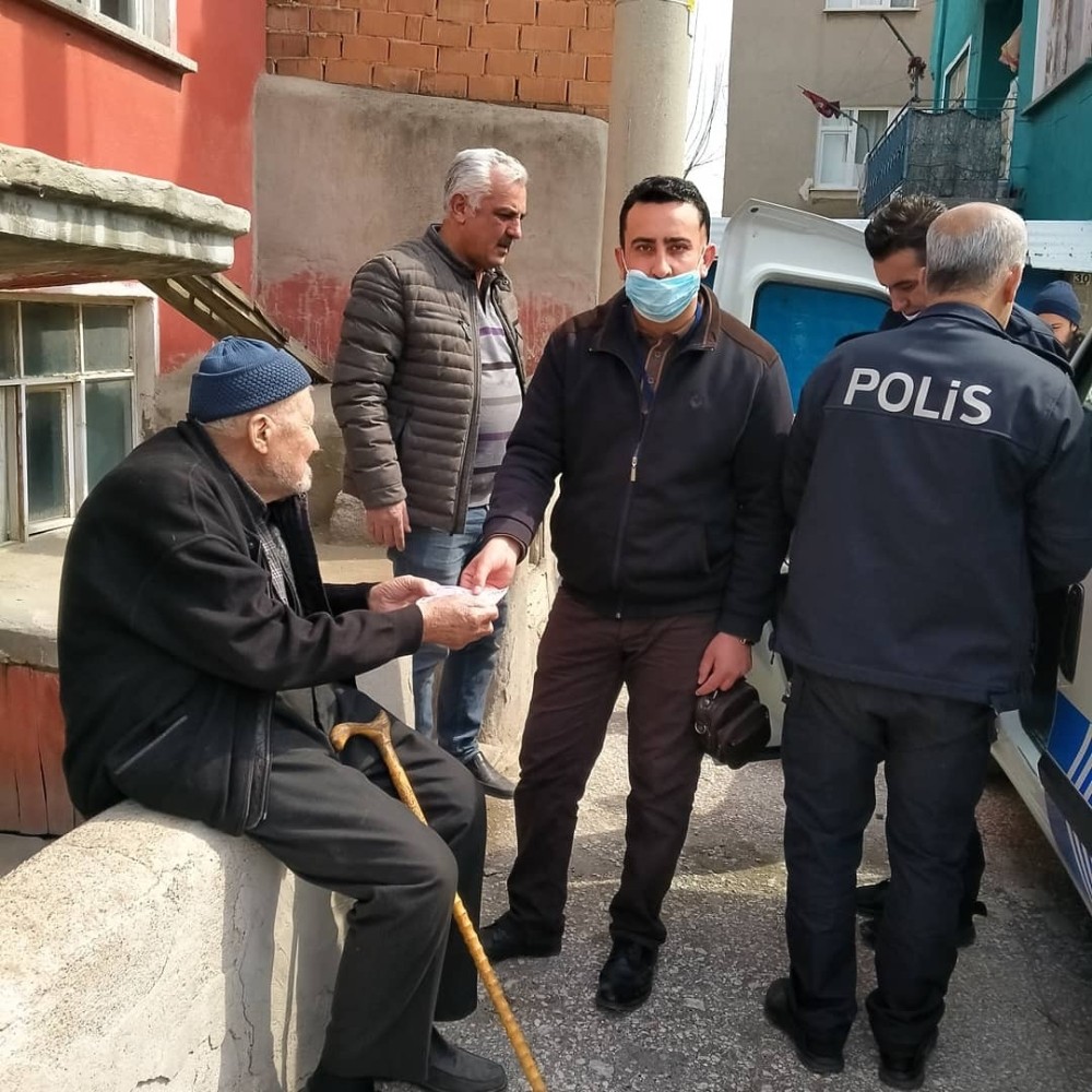 Abdullah dededen duygulandıran bağış 