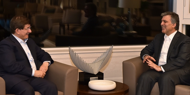 Abdullah Gül ile Ahmet Davutoğlu görüşmesinin perde arkası
