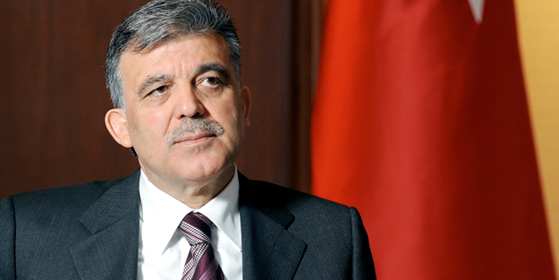 Abdullah Gül tarafını seçti!