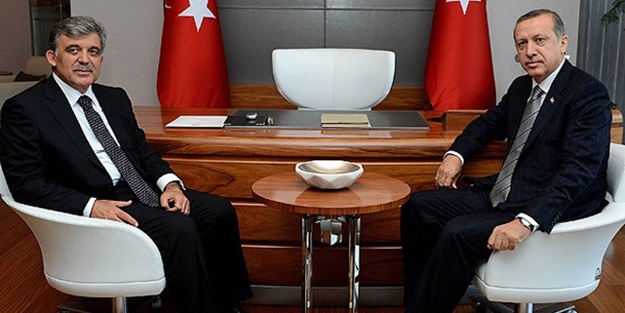 Abdullah Gül'den Cumhurbaşkanı Erdoğan'a telefon