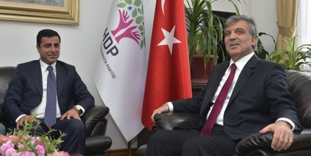 Abdullah Gül'den Demirtaş'a taziye telefonu