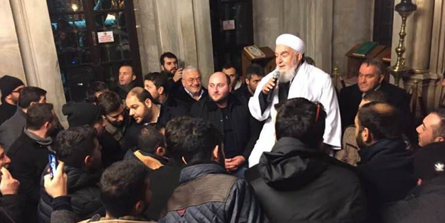 Abdullah Ustaosmanoğlu Hocaefendi vefatının birinci yılında dualarla anıldı
