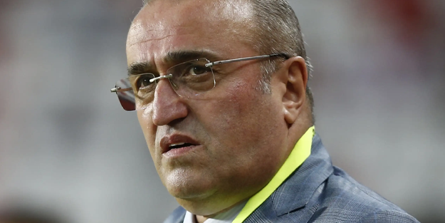 Abdurrahim Albayrak'a dolandırıcı şoku!