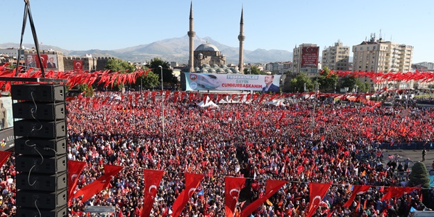 Abdurrahman Dilipak: AK Parti Kayseri'de moral buldu!