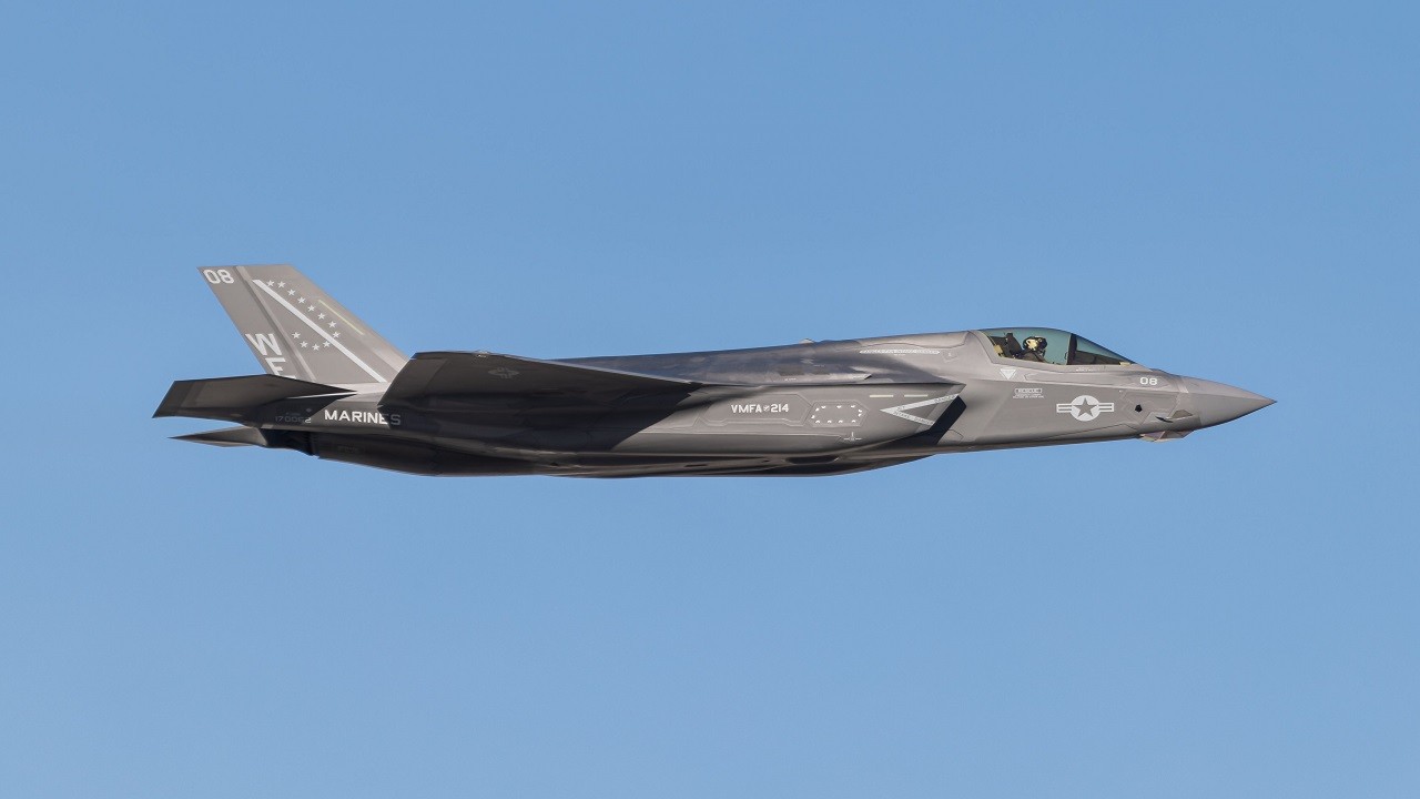 ABD'ye ait iki F-35 Japonya'da acil iniş yaptı!