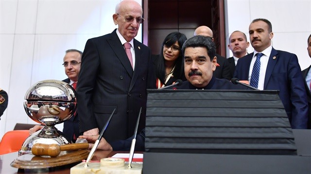 ABD'ye kafa tutan Maduro TBMM'de!