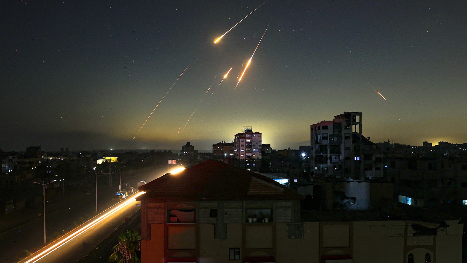 ABD’ye o ülkeden beklenmedik tehdit: İran’ı vurursa, gemileri Kızıldeniz’e gömülür!