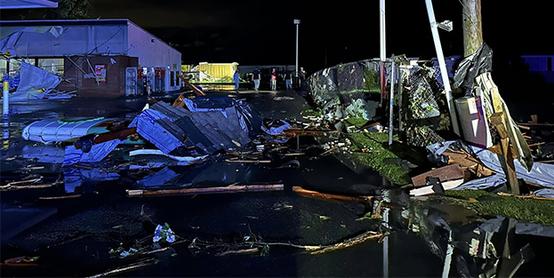 ABD'yi hortum vurdu! Ölü ve yaralılar var