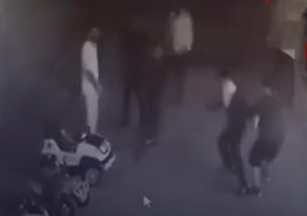 Abi ve kardeşin öldürüldüğü anlar kamerada!